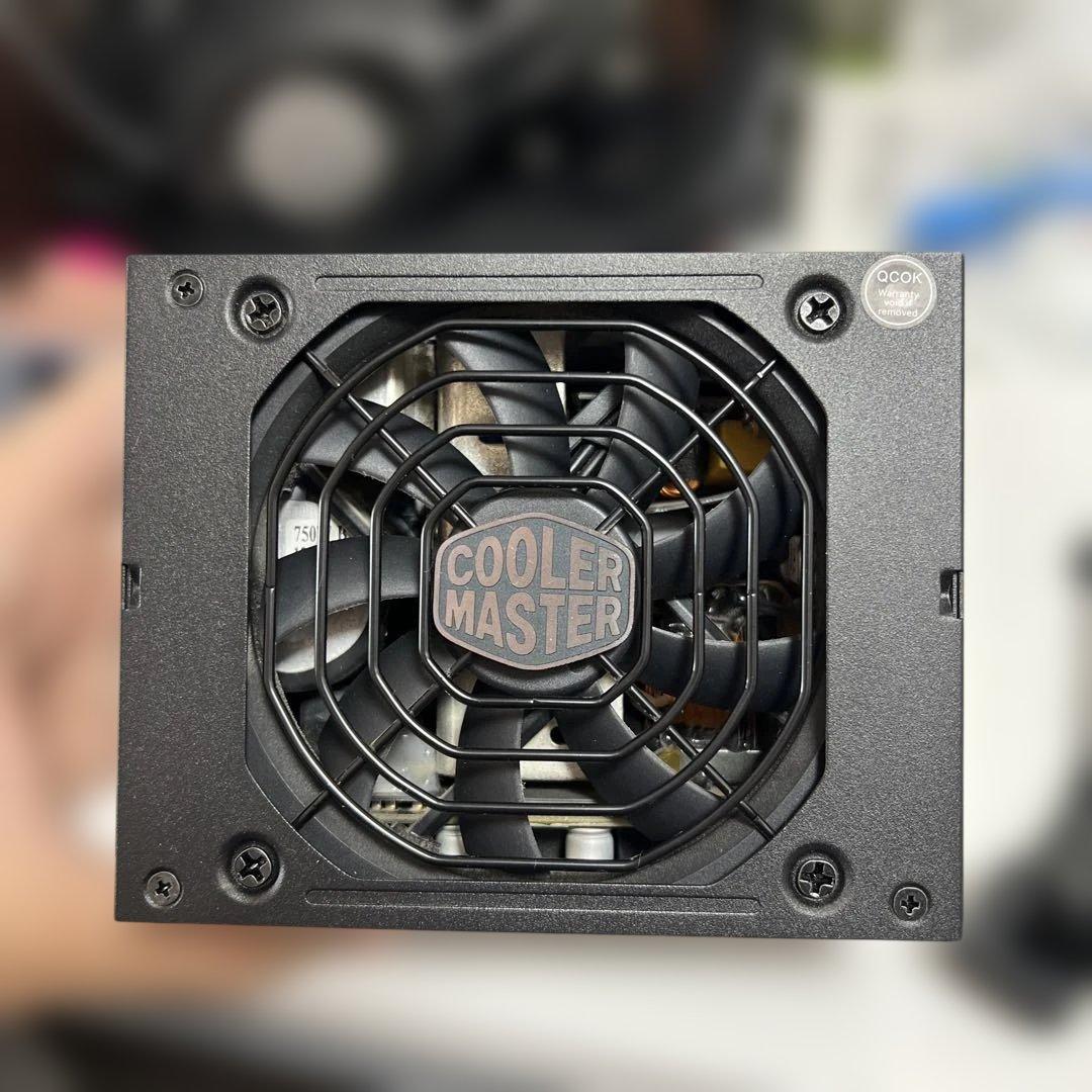 Cooler Master V750 SFX GOLD 750W PC電源