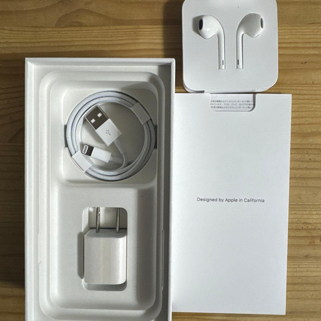 iPhone XS 本体　64GB