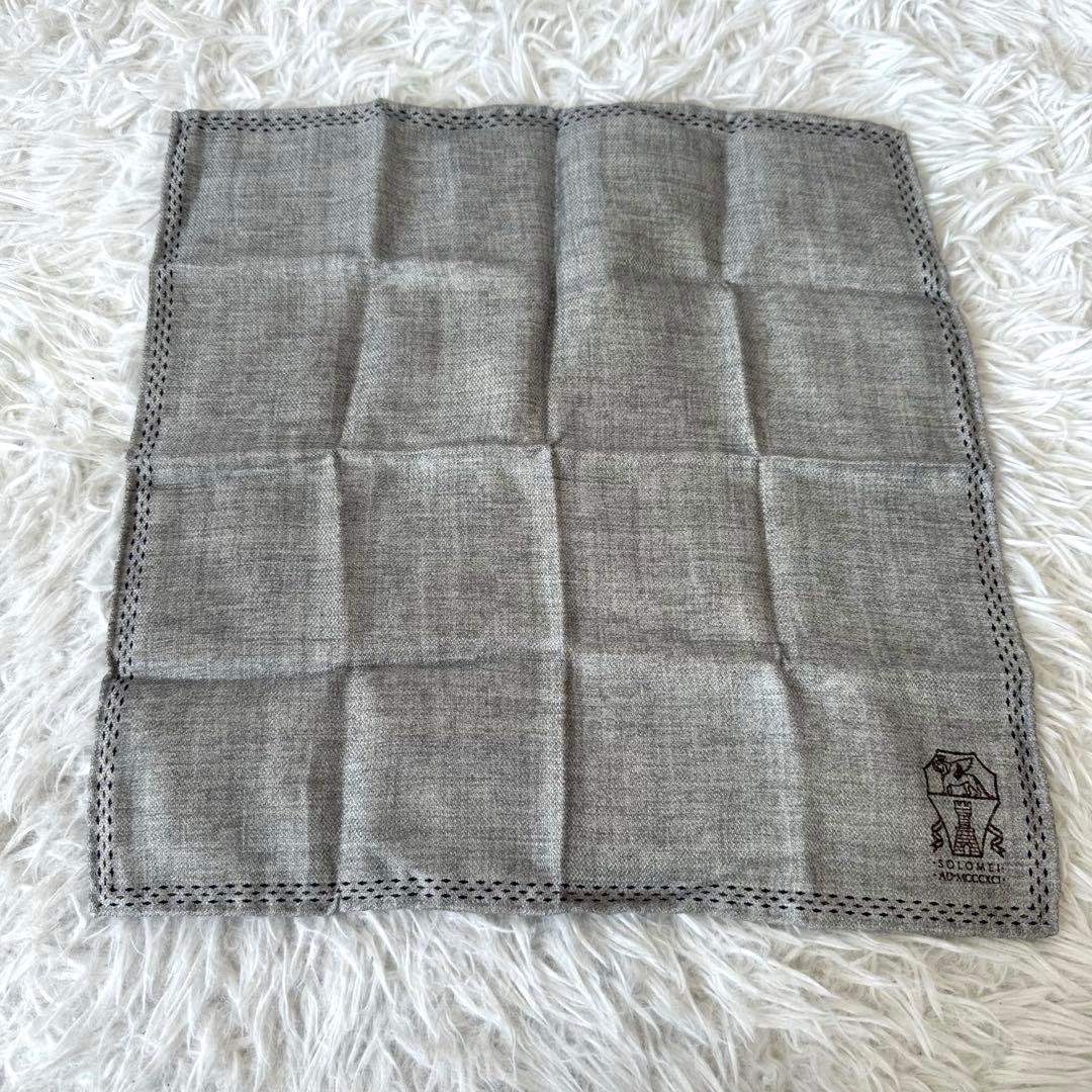 新品未使用✨ブルネロクチネリ ポケットチーフ ハンカチ シルク100% ロゴ