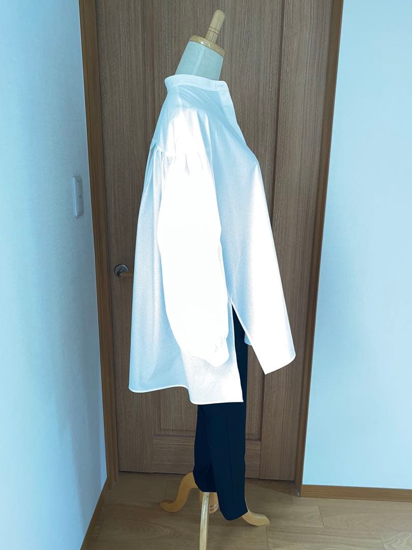 ルフィル le phil ソロテックス　ブラウス パフスリーブ　ギャザー　白