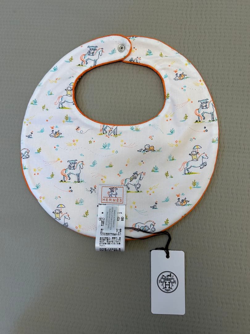 【ちぃ】HERMES 牛刺繍 スタイ