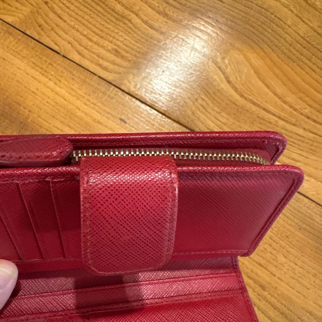 PRADA ピンク 二つ折り財布