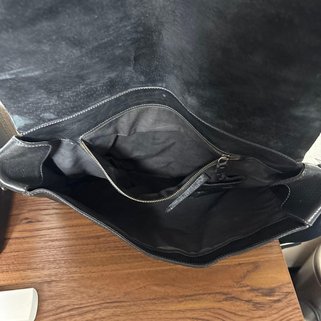 コ*✨様 TOD’S 黒 レザー メッセンジャーバッグ