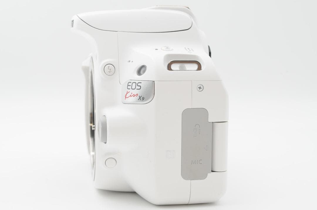 ★新品級⑤★年末SALE★ Canon EOS Kiss x9 ダブルレンズ
