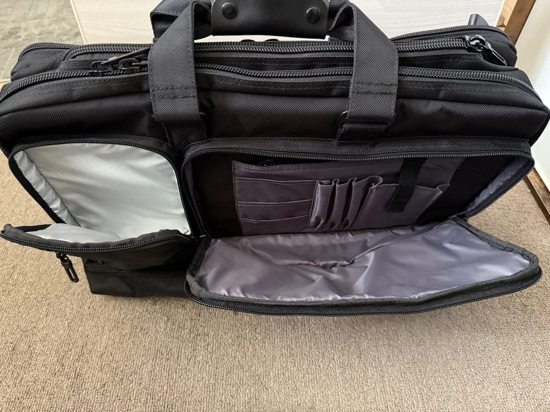 GRAFIT ビジネストラベルバッグ【開封あり、未使用】