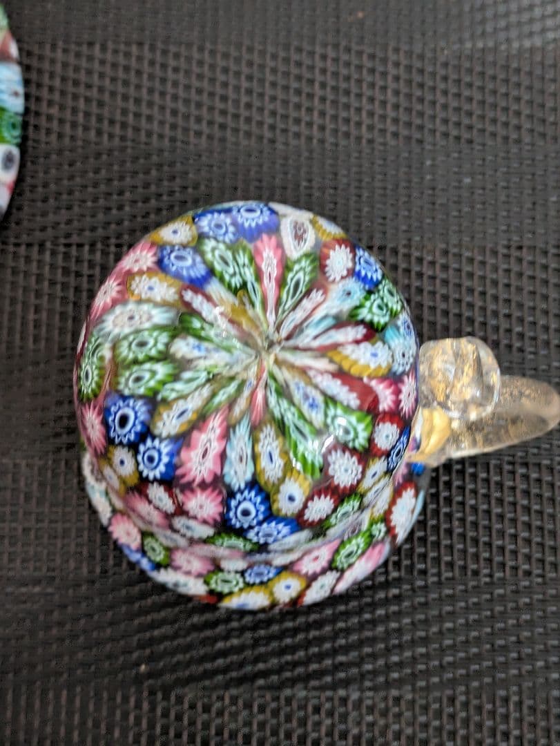 ムラノガラス.ベネチアンガラス ティーカップ .ソーサ、１セットはジャンクです。