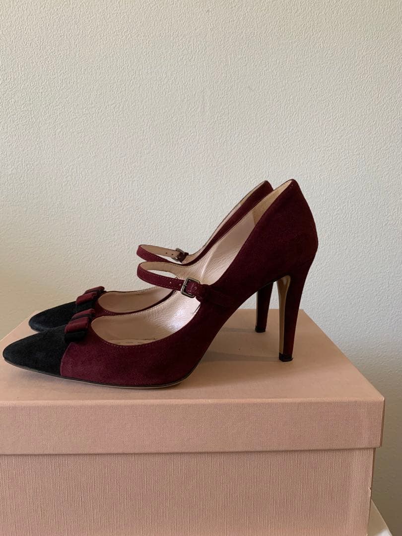 Miumiu ストラップパンプス38.5 スウェード　ディープパープル×ブラック