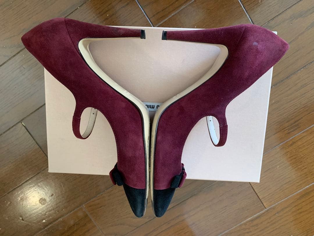 Miumiu ストラップパンプス38.5 スウェード　ディープパープル×ブラック