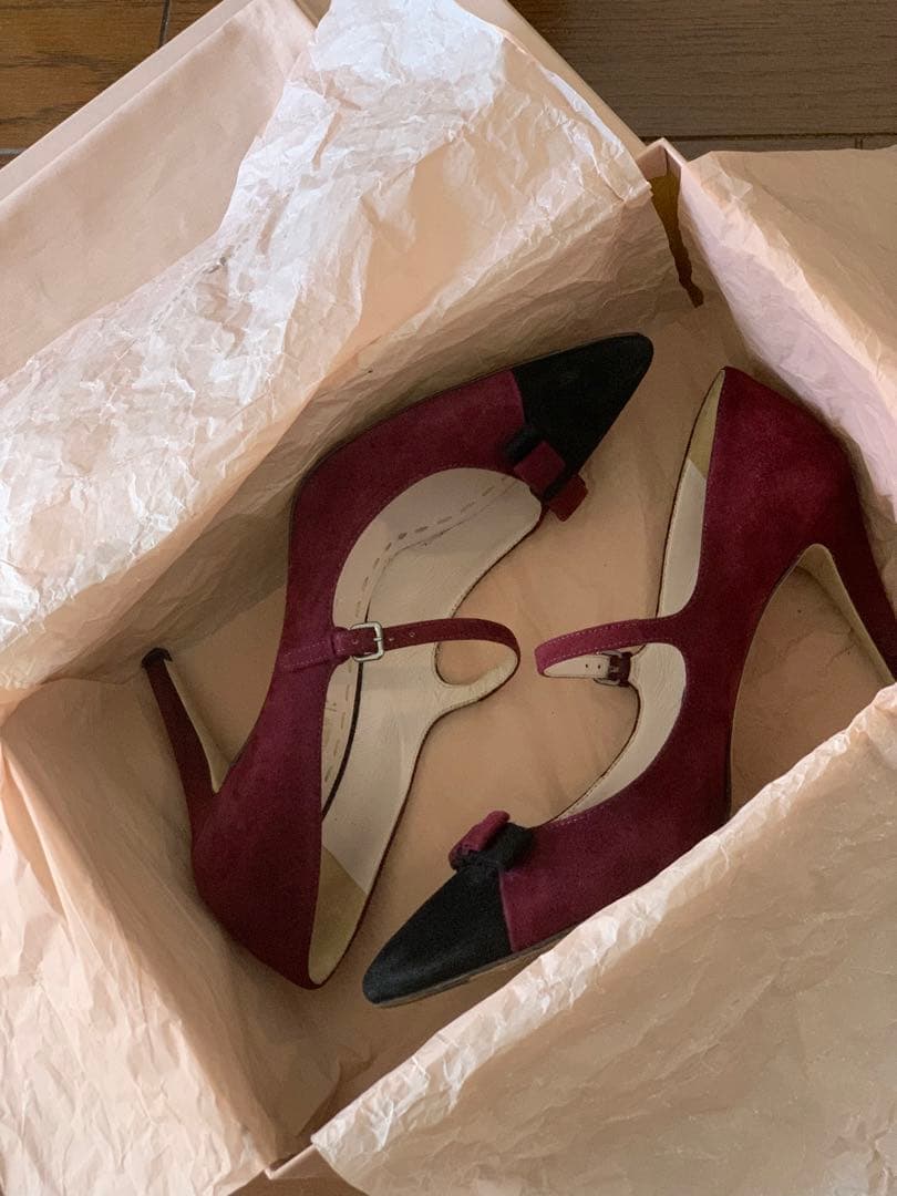 Miumiu ストラップパンプス38.5 スウェード　ディープパープル×ブラック