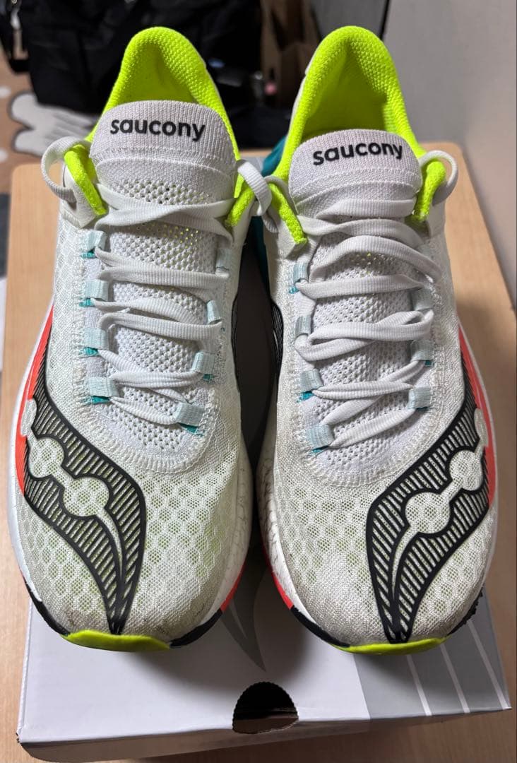 サッカニー エンドルフィンプロ４ 26cm