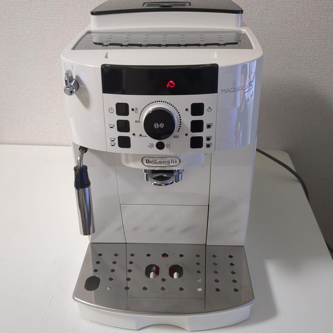 デロンギ　コーヒーマシン マグニフィカS ECAM22112W