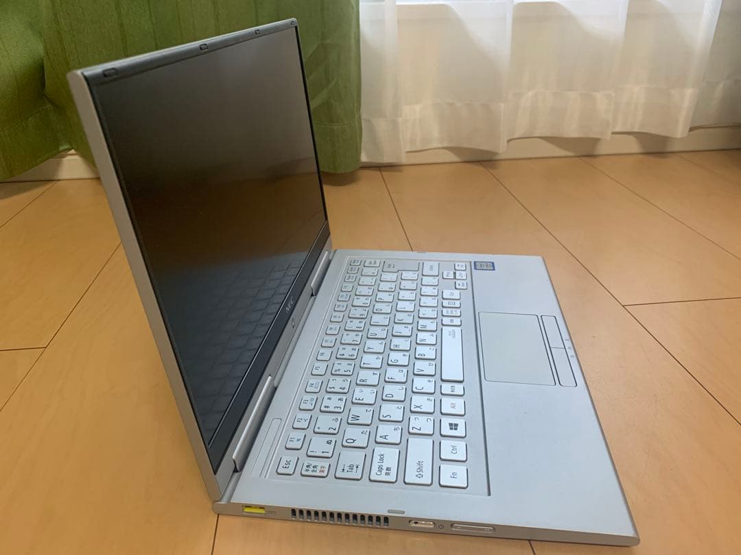 軽量2in1タブレットPC NEC VersaPro VKT25/GV-3 中古