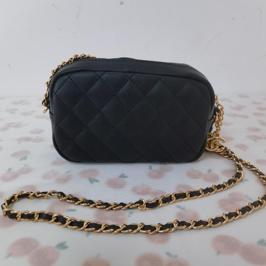 ブラック チェーンクラッチ　ショルダーバッグ