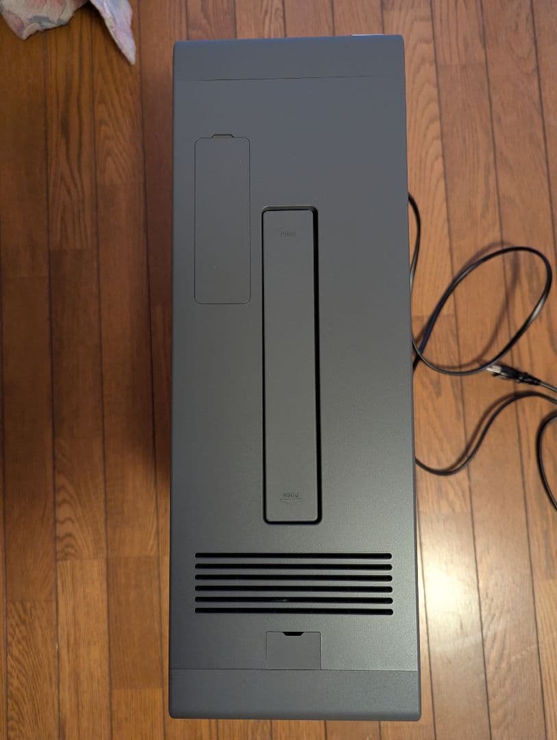 FM TOWNS & FM TOWNS II ジャンク品　取扱説明書一式あり。