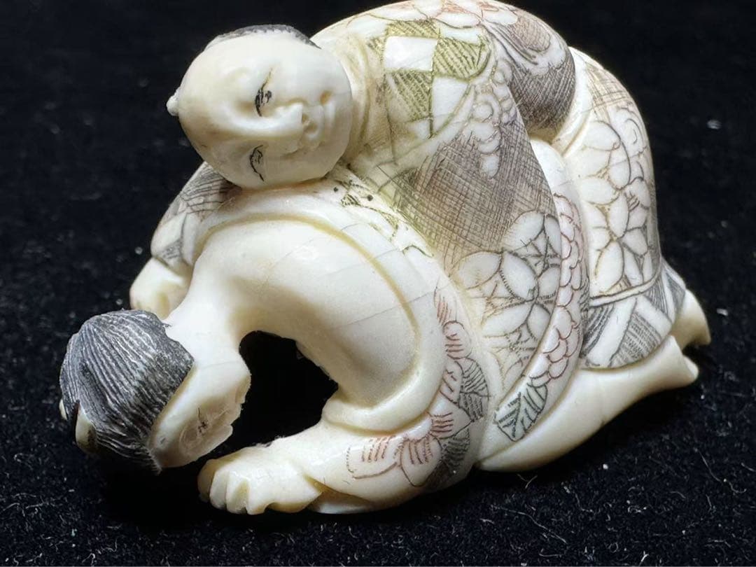 根付　置物　アンティーク　天然素材　彫刻 古美術品　細密細工　骨董コレクション