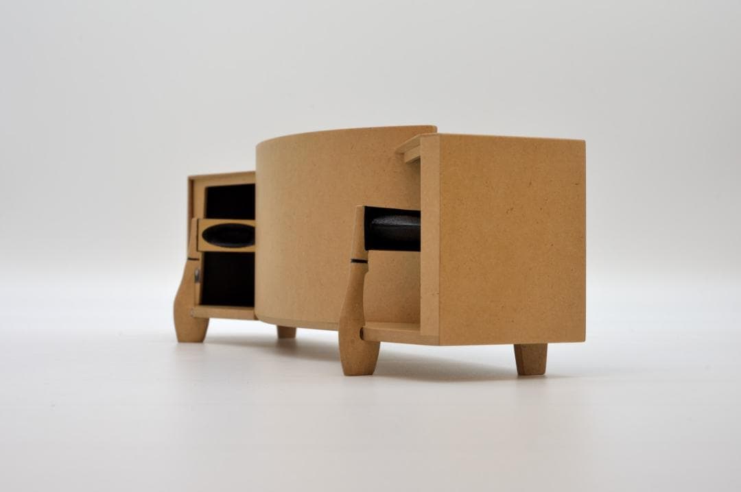 ワイヤレススピーカー　パラゴン1/8 （Bluetooth 充電池電源内蔵）