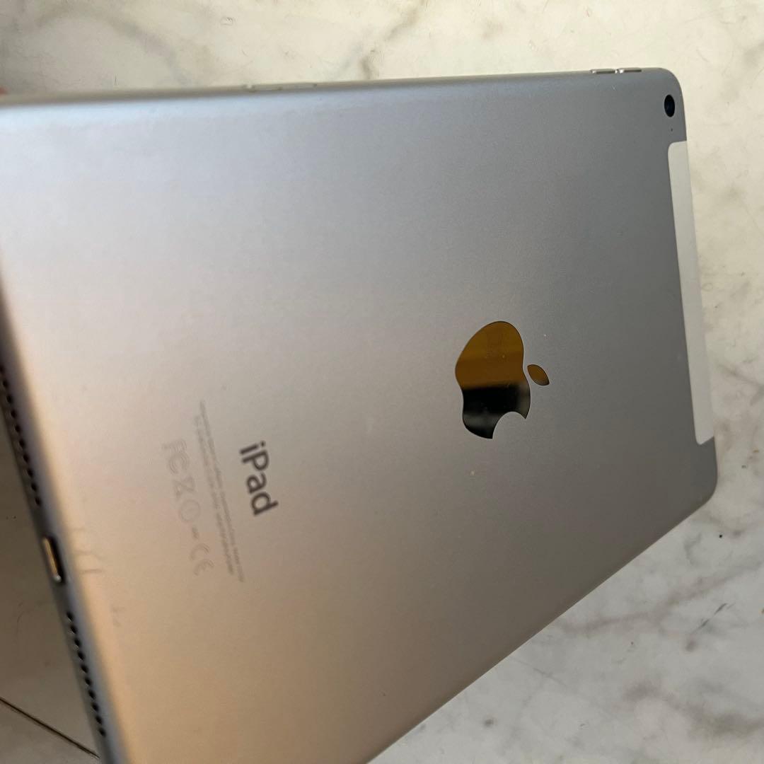 iPad mini4 Wi-Fi + Cellular 16GB SIMフリー