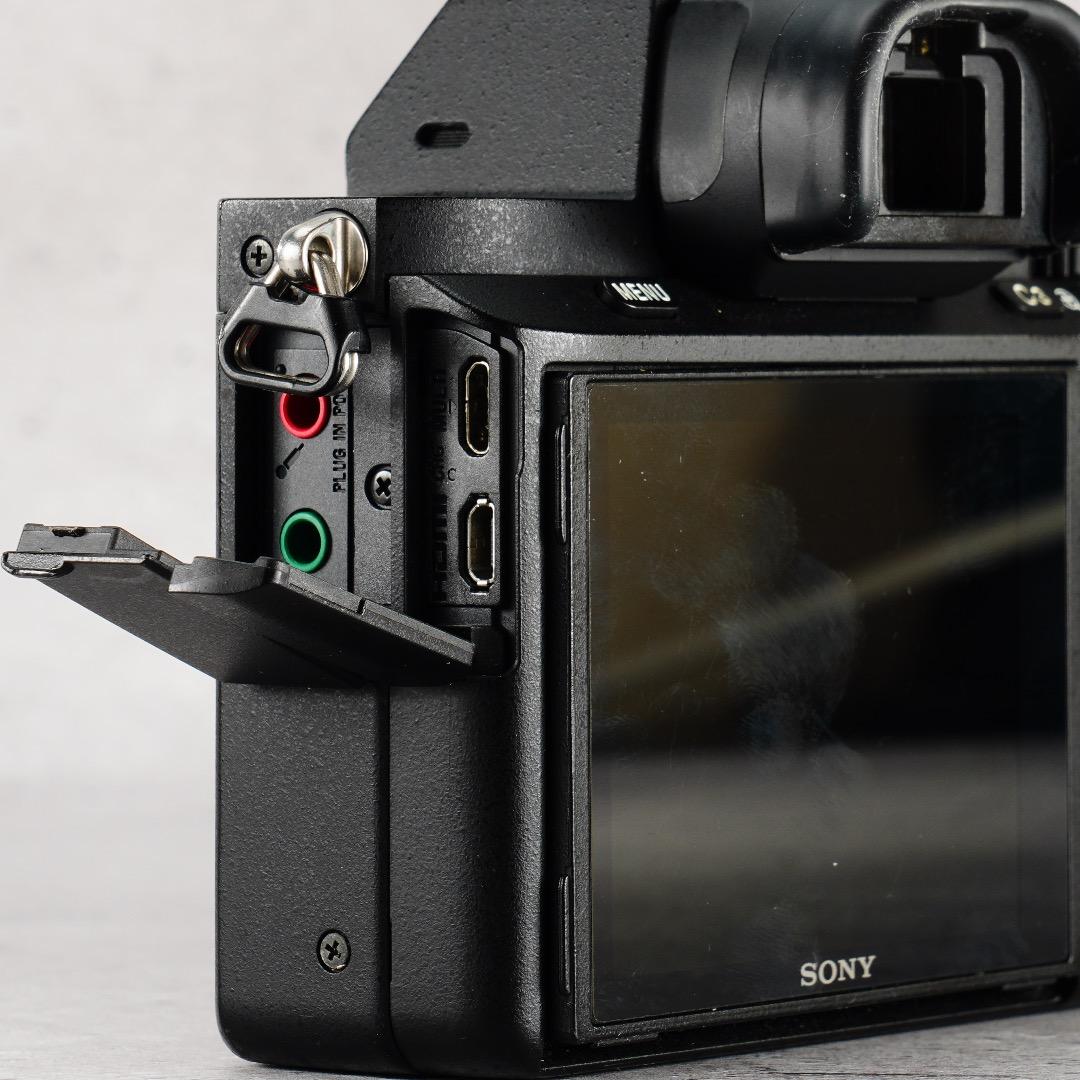 うた フルサイズ入門の決定版！SONY α7II完動品 ILCE-7M2K