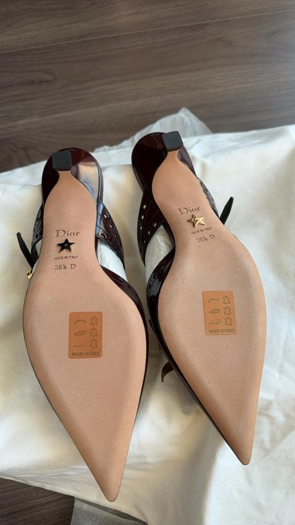 ディオール Kitten Heels Burgundy Boy-D