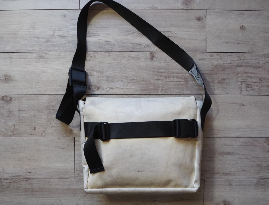 フライターグ　F12 ドラグネット