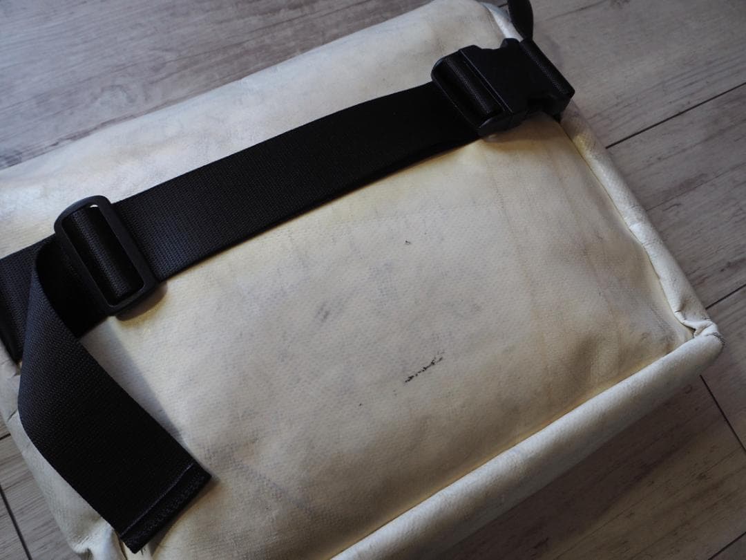 フライターグ　F12 ドラグネット