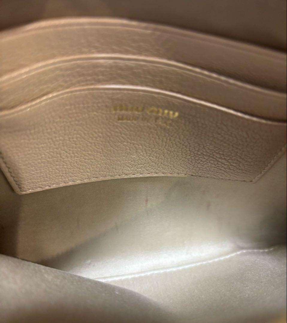 MIU MIUマドラス ポーチ バッグ　クリーム