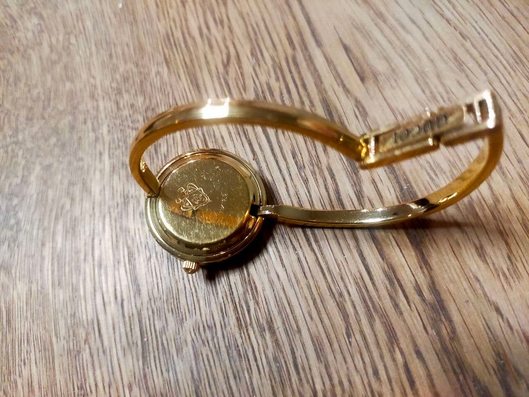 GUCCI チェンジベゼル腕時計 交換用リング付き