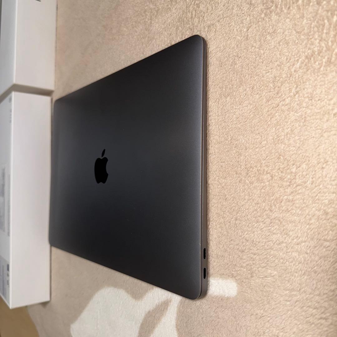 Apple MacBook Air Retina 13インチ 2018