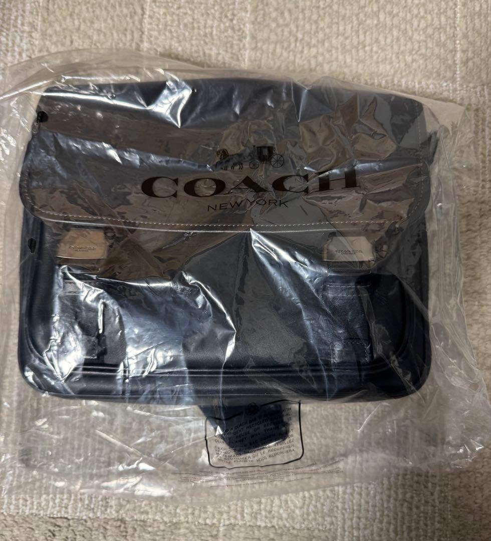 中古のCOACH レーサーメッセンジャーバッグ黒　CU110 、タグ・袋有、本物