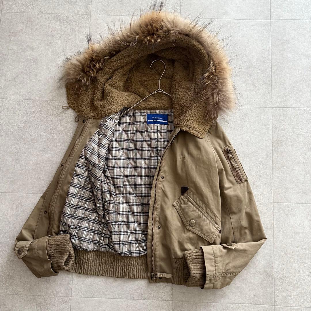バーバリーブルーレーベル　ミリタリージャケット ノバチェック　カーキ系　38