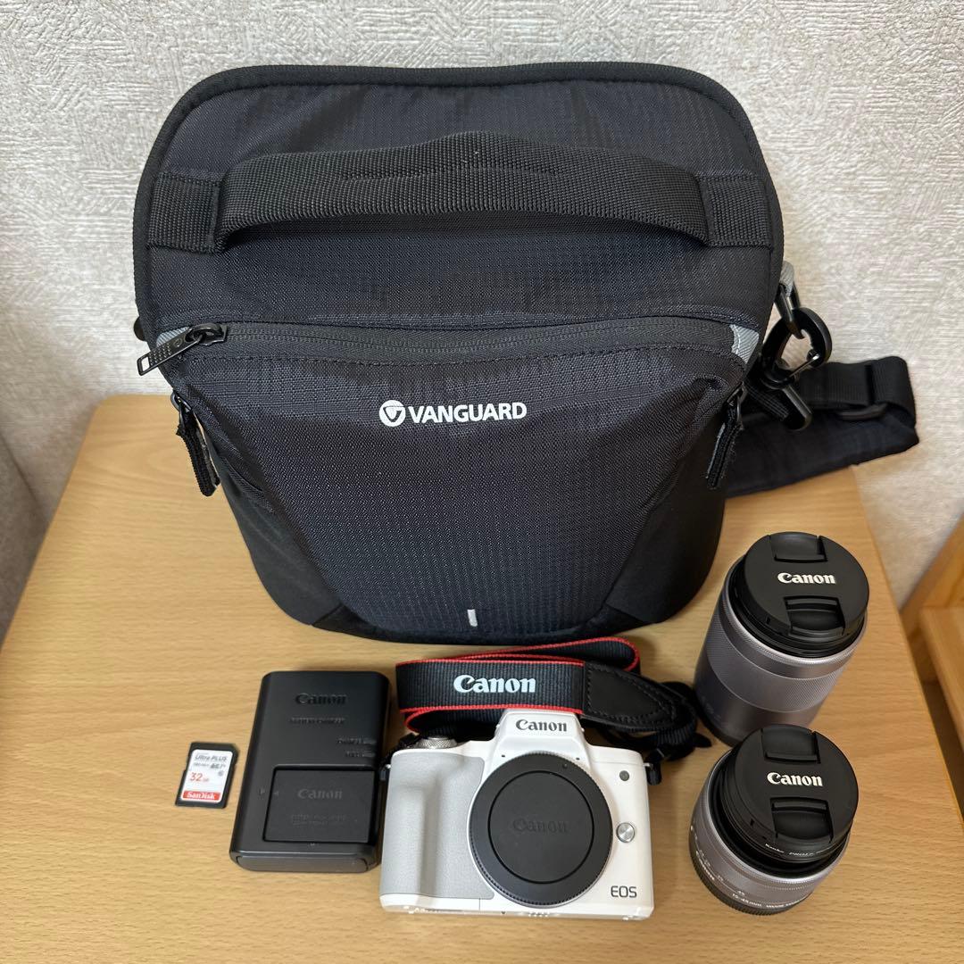 Canon EOS Kiss M ミラーレス一眼 2本レンズ付き
