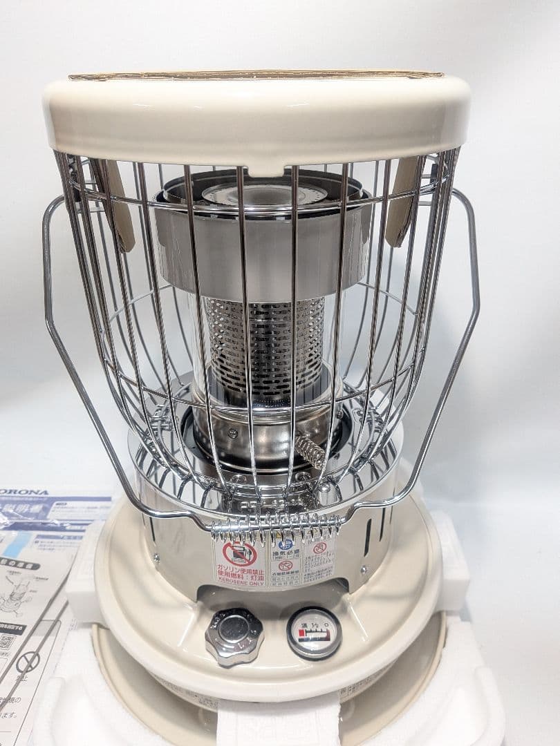 未使用☆コロナ(CORONA) 小型対流形石油ストーブ SZ-32-W(ホワイト