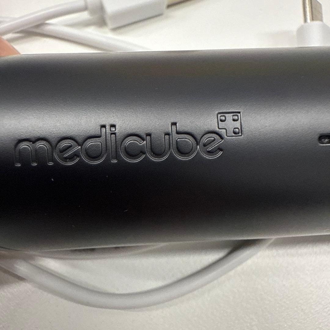 メディキューブ　美顔器　ブースタープロ