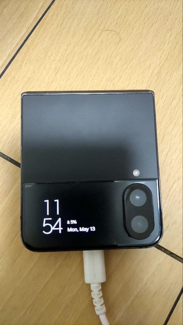 （値下げしました！）ジャンク品 Galaxy Z Flip 4　256GB