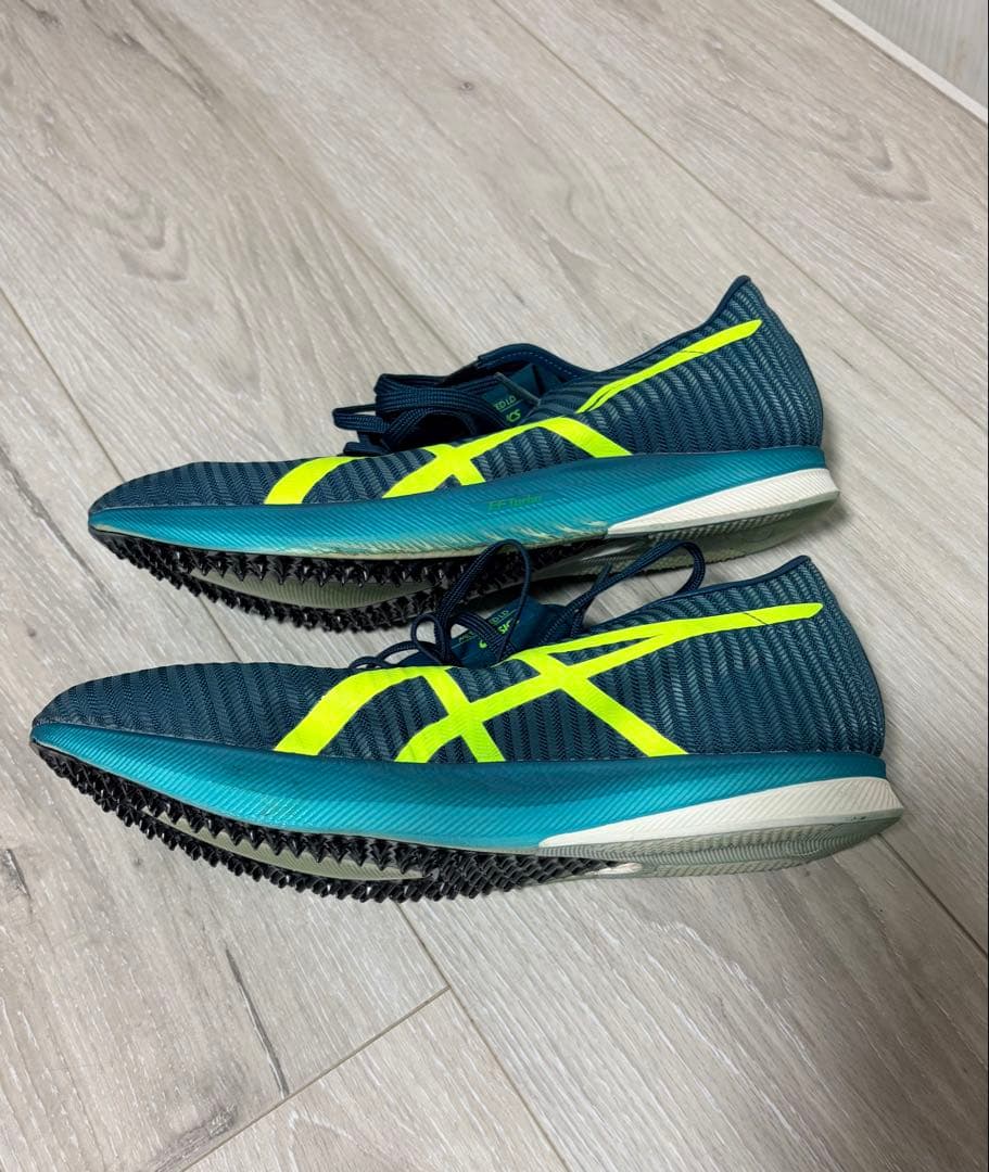 スパイク・シューズ Noah