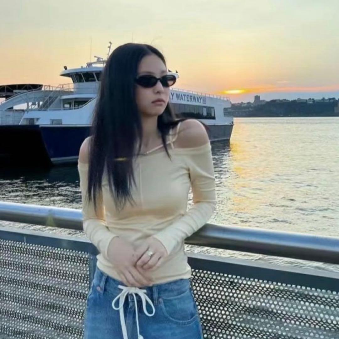 ✨美品✨JACQUEMUS オフショルダー トップス S