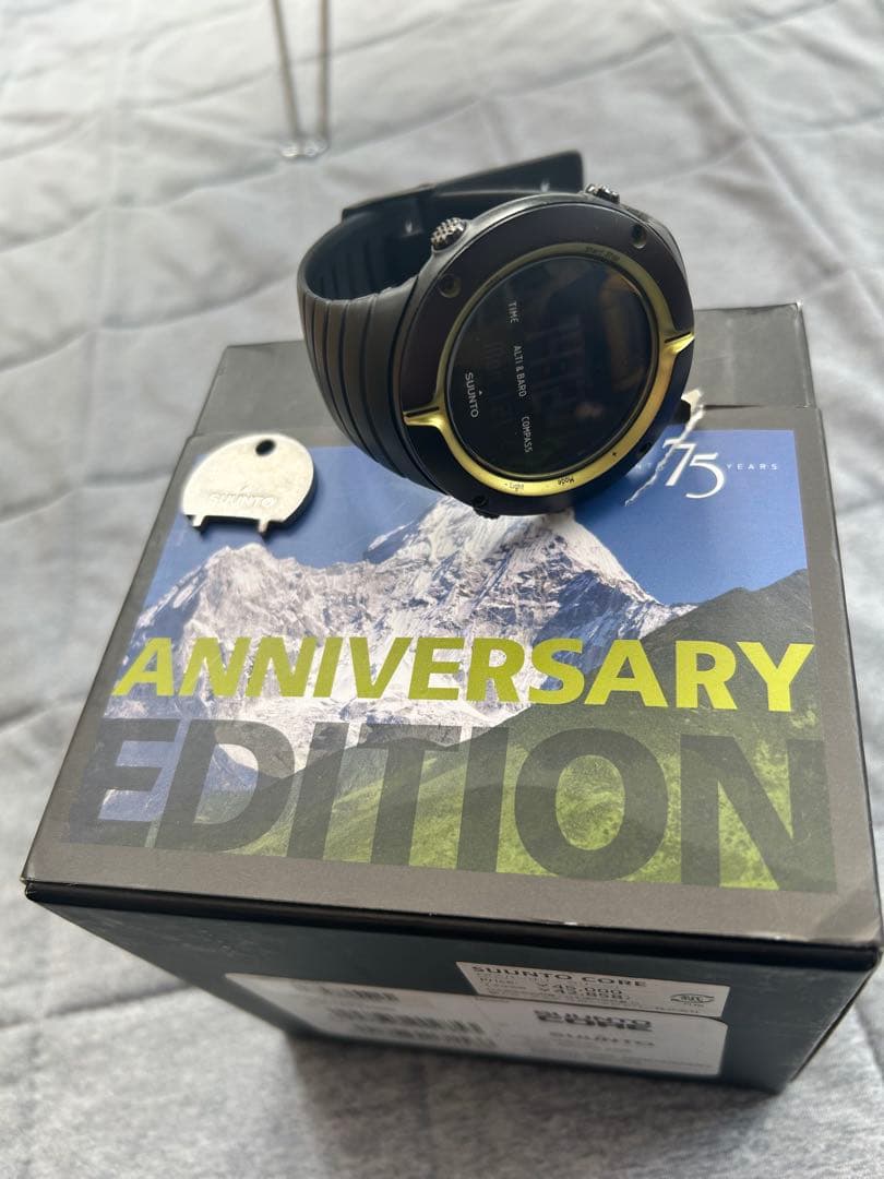 最終値下げSUUNTO 75周年アニバーサリーグリーン　デジタル時計