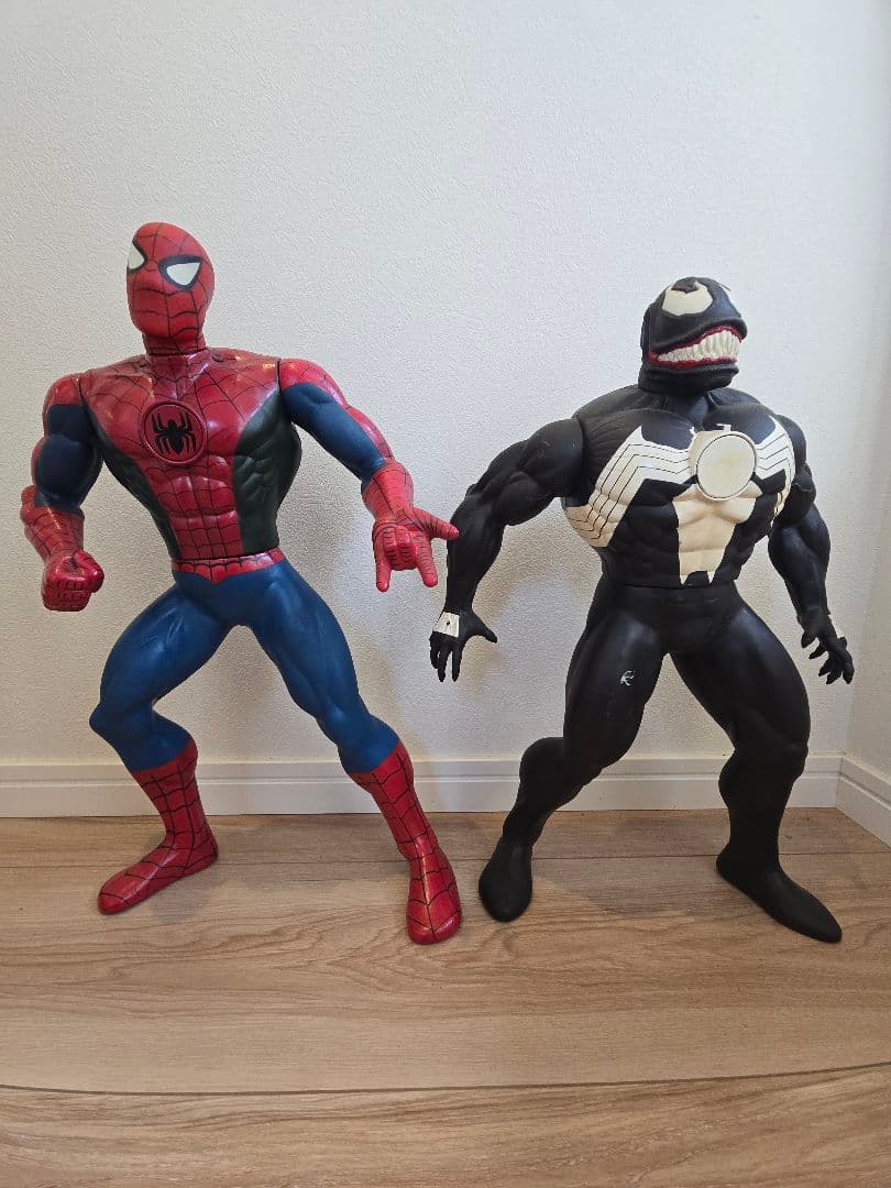 スパイダーマン・ヴェノム・ウルヴァリン・バットマン フィギュアセット