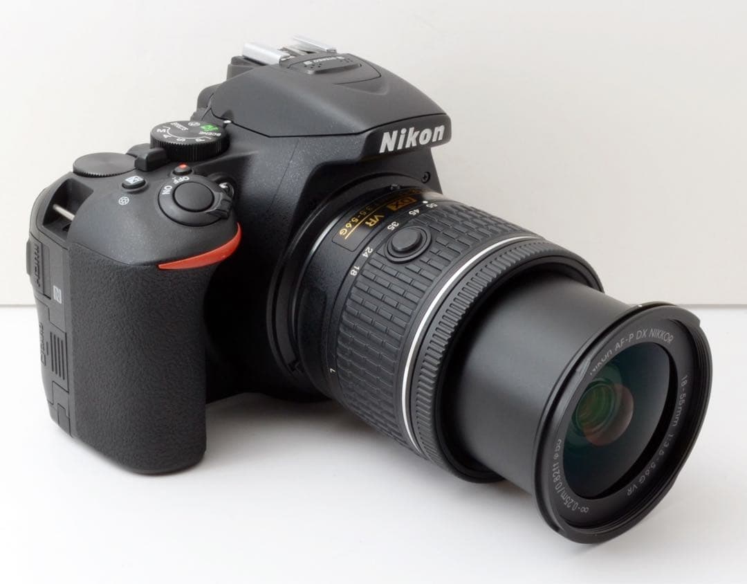 S数約1400回！Nikon D5600★Wi-Fi内蔵★超美品★すぐ使える
