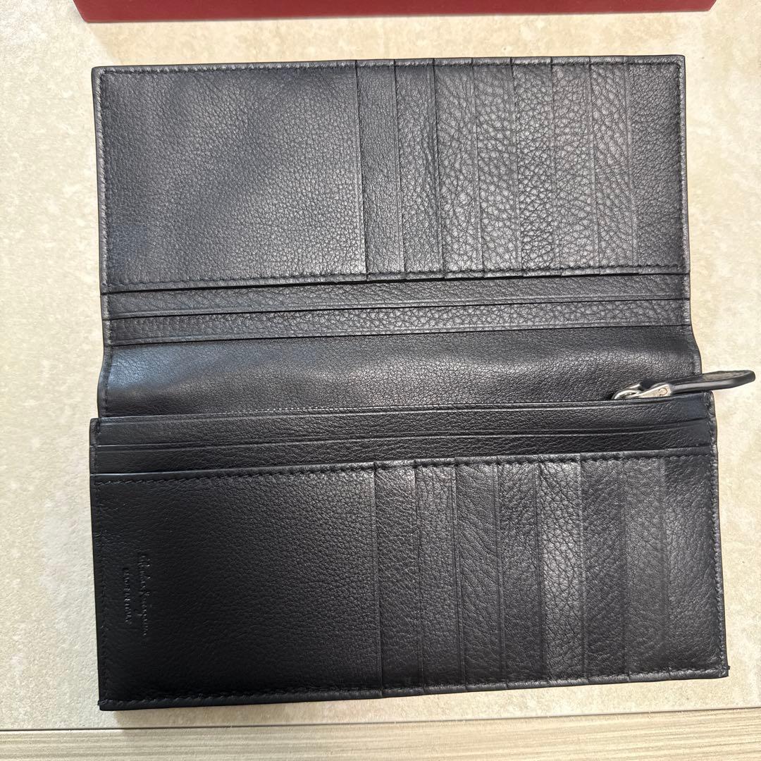 ⭐️値下げ中⭐️Ferragamo フェラガモ　ブラック長財布※新品未使用