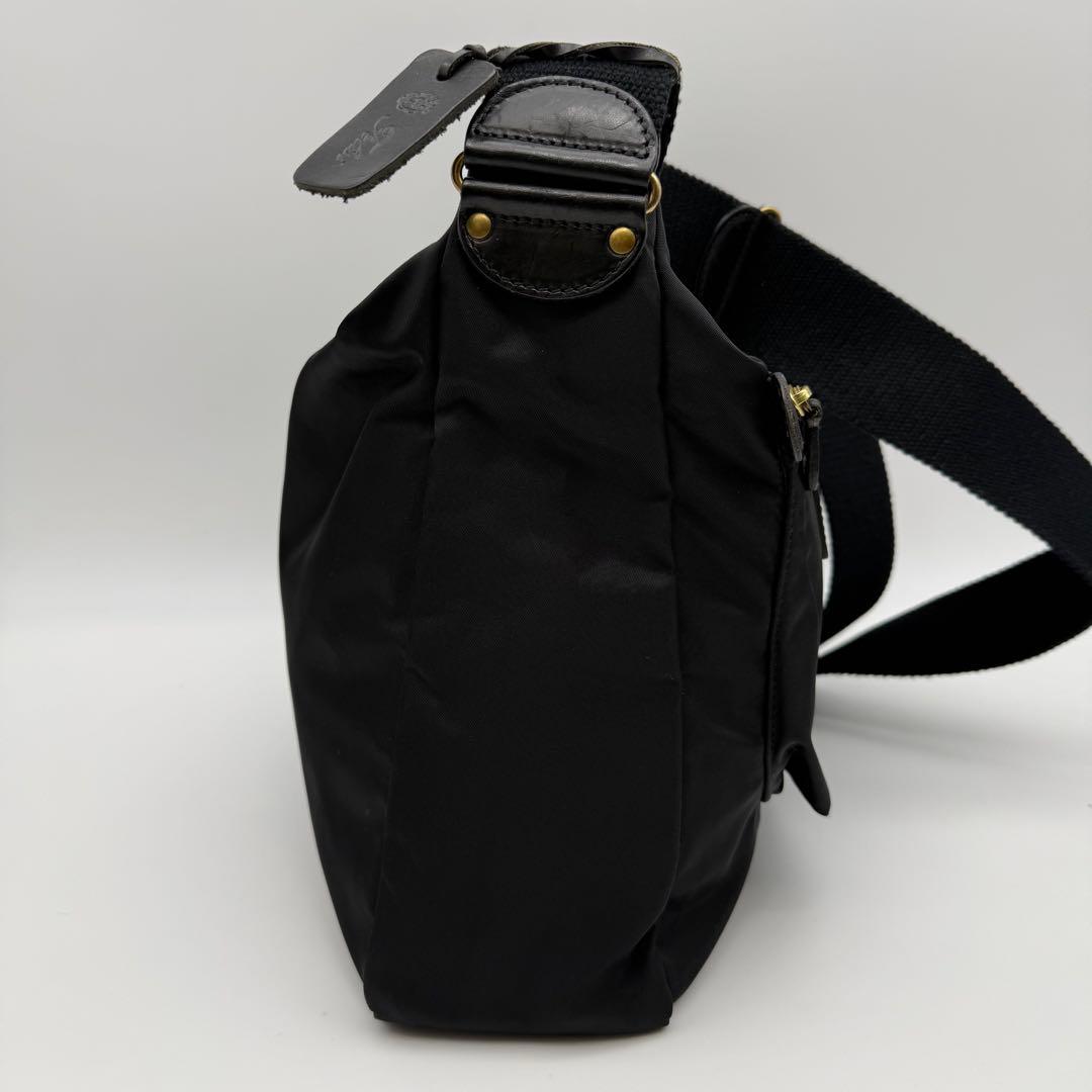 Felisi フェリージ9362-DSショルダーバッグ 斜め掛けA4可 黒