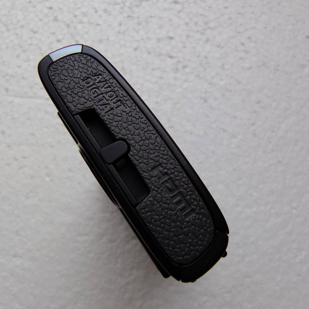 新品同様 IXY650 デジカメ 箱 説明書付 キャノン ブラック