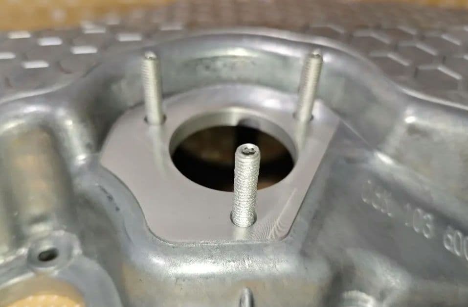 VW EA888 アルミニウム エンジン オイルパン 06K103600R