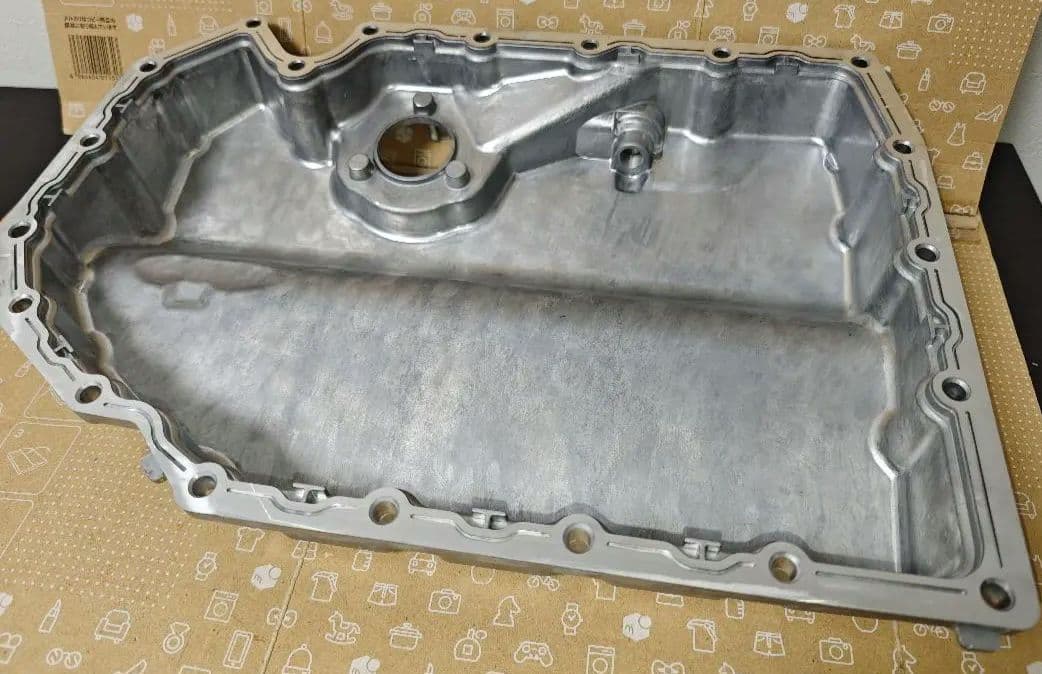 VW EA888 アルミニウム エンジン オイルパン 06K103600R