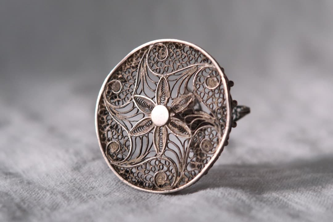 【Holiday Sale】イギリスアンティーク｜フィリグリーのテーブル