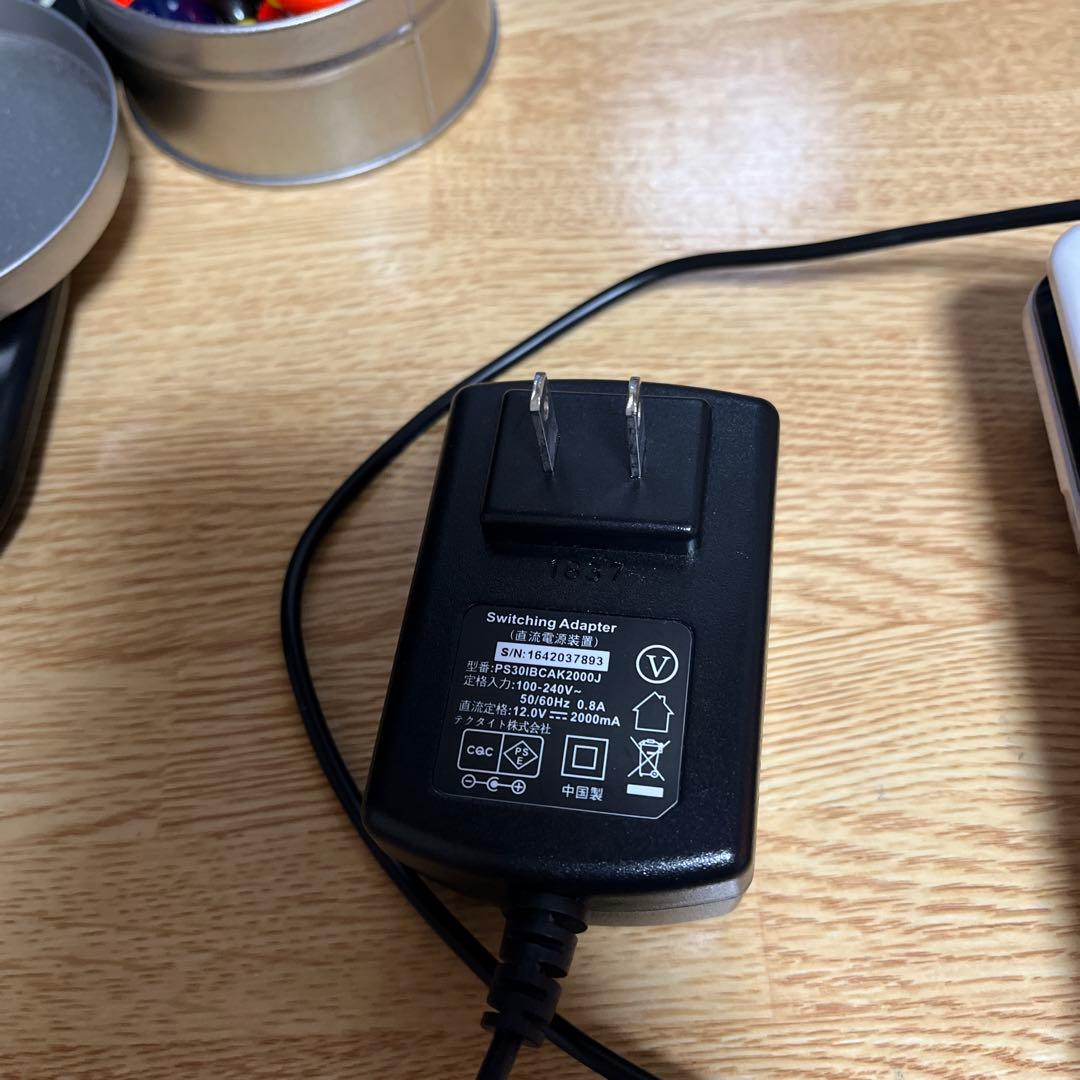 【再々々々々下/美品】AVOXポータブルBlu-ray/DVDプレーヤ10インチ