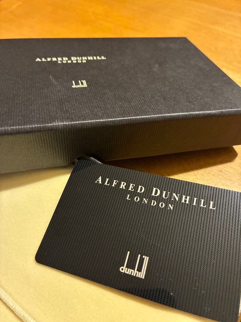 新品未使用　Dunhill ダンヒル 二つ折り長財布 札入れ WG1000A