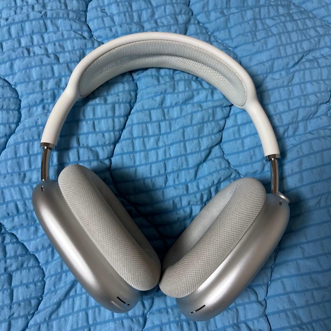 AirPods MAXシルバー