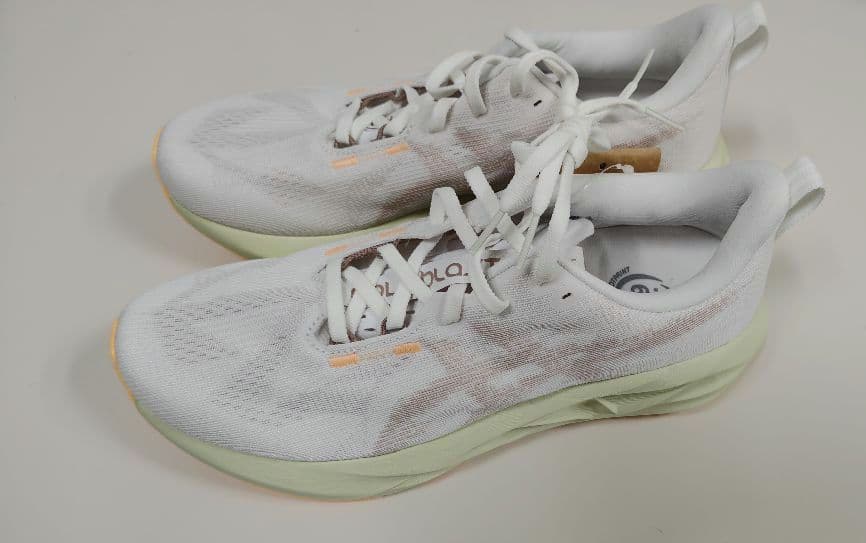 【新品】asics NOVABLAST 5 25.5cm