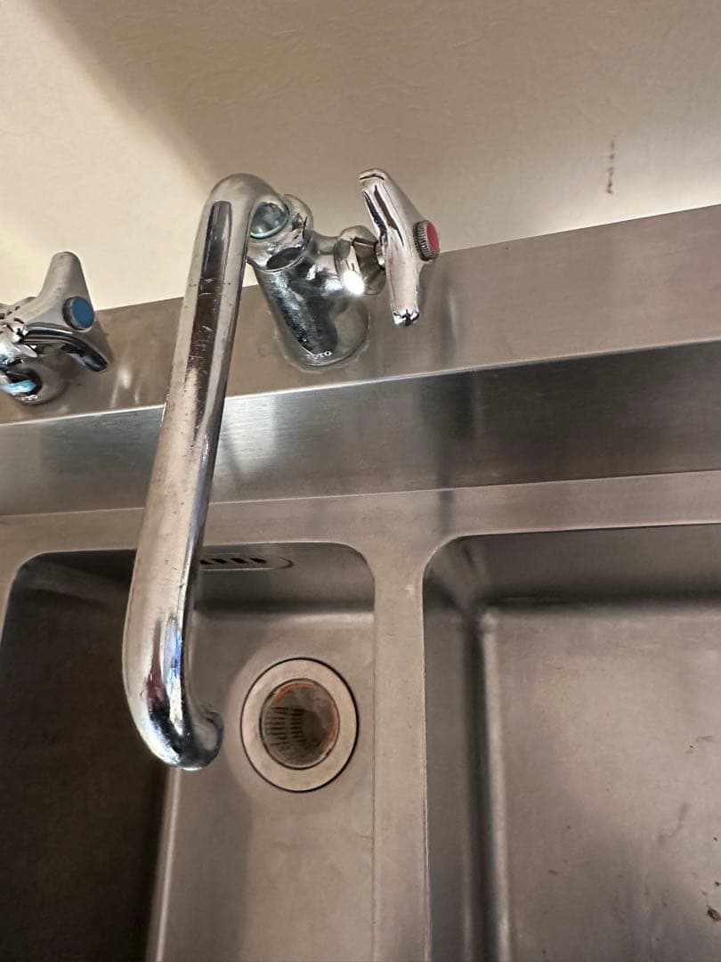 ステンレスダブルシンク 3水栓